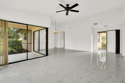 Adosado en venta en Palm City, Florida, 3 dormitorios, 139.63 m2 № 2078379 - foto 6