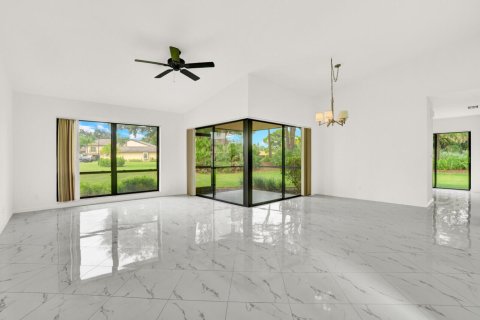 Adosado en venta en Palm City, Florida, 3 dormitorios, 139.63 m2 № 2078379 - foto 4