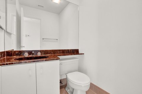 Adosado en venta en Palm City, Florida, 3 dormitorios, 139.63 m2 № 2078379 - foto 23