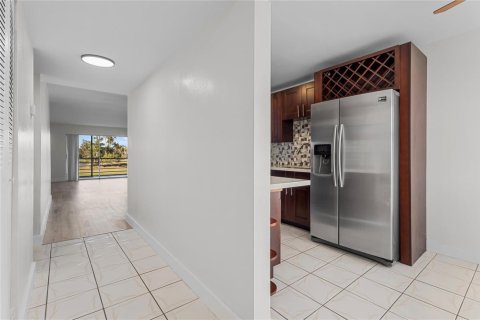 Copropriété à vendre à Tamarac, Floride: 2 chambres, 108.7 m2 № 2185209 - photo 9
