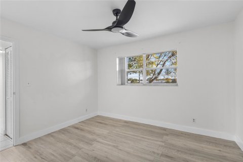 Copropriété à vendre à Tamarac, Floride: 2 chambres, 108.7 m2 № 2185209 - photo 24