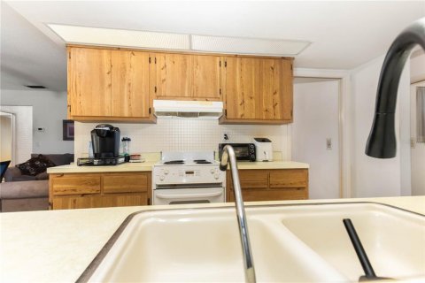 Casa en venta en Palm Harbor, Florida, 2 dormitorios, 166.67 m2 № 2386277 - foto 9