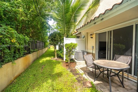 Купить таунхаус в Майами-Гарденс, Флорида 2 спальни, 114.08м2, № 1961675 - фото 26