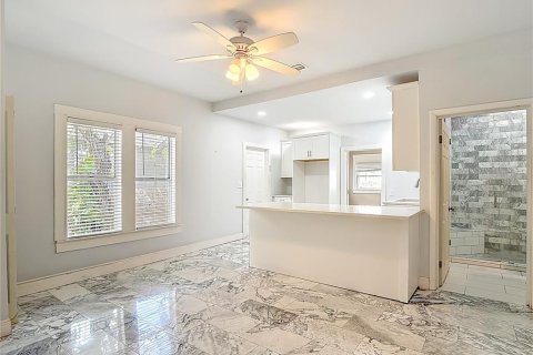 Casa en venta en Tampa, Florida, 4 dormitorios, 171.87 m2 № 2149473 - foto 16