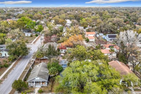 Casa en venta en Tampa, Florida, 4 dormitorios, 171.87 m2 № 2149473 - foto 2