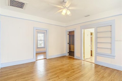 Casa en venta en Tampa, Florida, 4 dormitorios, 171.87 m2 № 2149473 - foto 13
