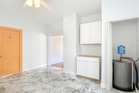 Casa en venta en Tampa, Florida, 4 dormitorios, 171.87 m2 № 2149473 - foto 18
