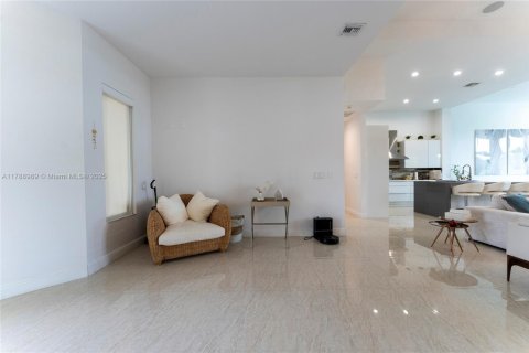 Купить виллу или дом в Дейви, Флорида 4 спальни, 259.01м2, № 1732168 - фото 12
