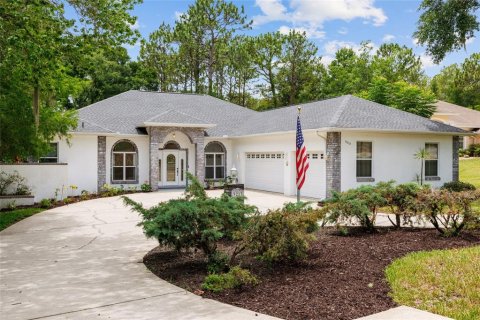 House in Dunnellon, Florida 3 bedrooms, 203.55 sq.m. № 1786652 - photo 2