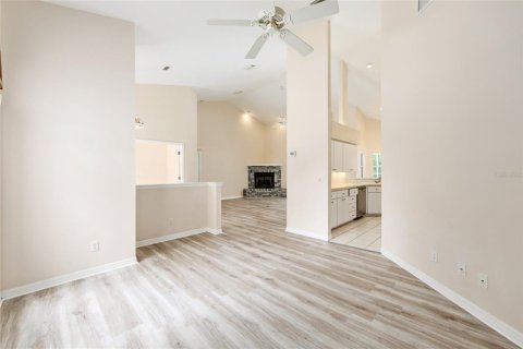 House in Dunnellon, Florida 3 bedrooms, 203.55 sq.m. № 1786652 - photo 17
