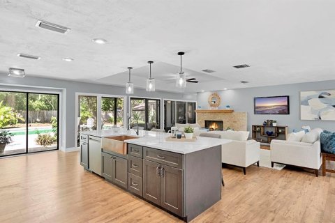 Casa en venta en Apopka, Florida, 4 dormitorios, 188.22 m2 № 2420213 - foto 13