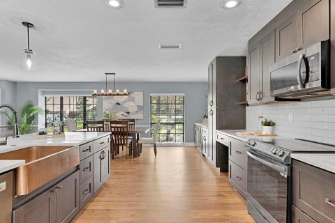 Casa en venta en Apopka, Florida, 4 dormitorios, 188.22 m2 № 2420213 - foto 9