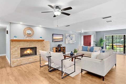 Casa en venta en Apopka, Florida, 4 dormitorios, 188.22 m2 № 2420213 - foto 18