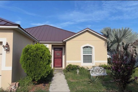 Villa ou maison à vendre à Auburndale, Floride: 3 chambres, 143.16 m2 № 2436772 - photo 3