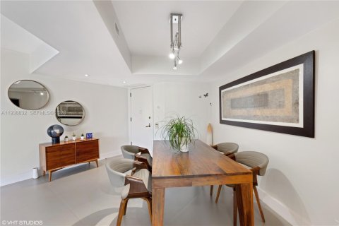 Condo in Aventura, Florida, 2 bedrooms  № 1997529 - photo 6