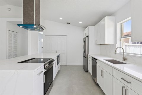 Casa en venta en Kissimmee, Florida, 3 dormitorios, 129.32 m2 № 2167392 - foto 7