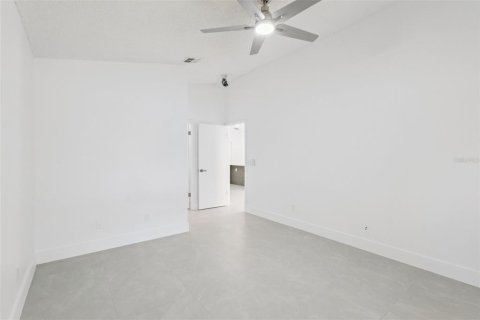 Casa en venta en Kissimmee, Florida, 3 dormitorios, 129.32 m2 № 2167392 - foto 14