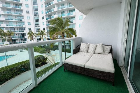 Copropriété à louer à North Bay Village, Floride: 2 chambres, 116.22 m2 № 2273821 - photo 21