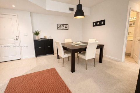 Copropriété à louer à North Bay Village, Floride: 2 chambres, 116.22 m2 № 2273821 - photo 10