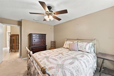 Condo in Sun City Center, Florida, 2 bedrooms № 2368813 - photo 27