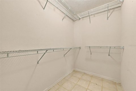 Condo in Sun City Center, Florida, 2 bedrooms № 2368813 - photo 25