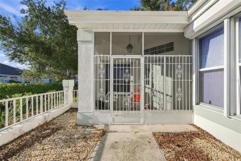 Condo in Sun City Center, Florida, 2 bedrooms № 2368813 - photo 2