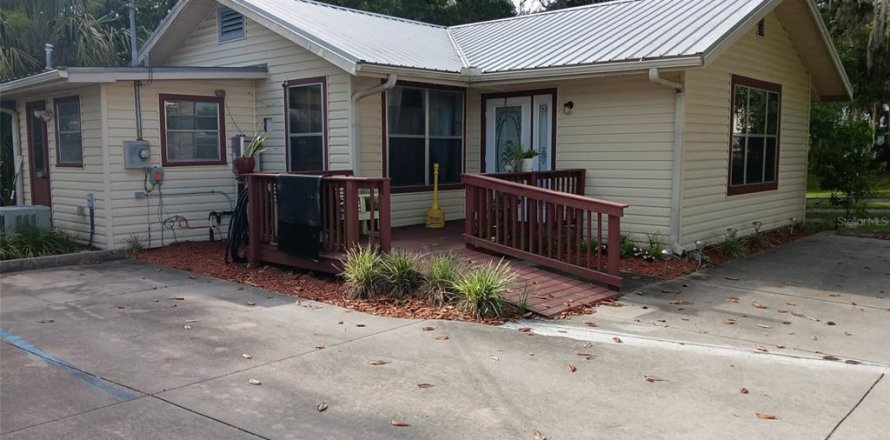 Commercial property in Williston, Florida 78.78 sq.m. № 1776715