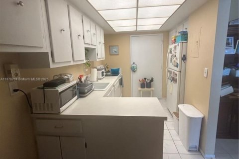 Купить кондоминиум в Авентура, Флорида 2 спальни, 116.22м2, № 1924376 - фото 8