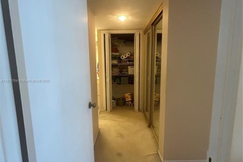 Купить кондоминиум в Авентура, Флорида 2 спальни, 116.22м2, № 1924376 - фото 19