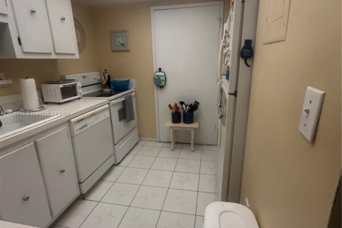 Купить кондоминиум в Авентура, Флорида 2 спальни, 116.22м2, № 1924376 - фото 5