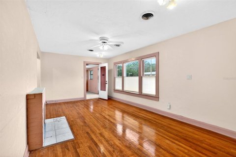 Commercial property in Ocala, Florida 149.29 sq.m. № 2098922 - photo 12