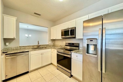 Condo in Riverview, Florida, 3 bedrooms  № 1829168 - photo 3