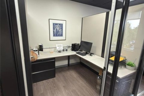 Propiedad comercial en venta en Orlando, Florida № 2157719 - foto 9