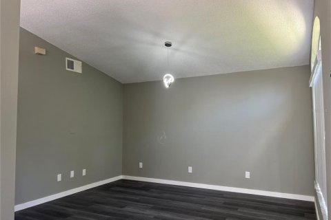 Touwnhouse à louer à Kissimmee, Floride: 3 chambres, 112.41 m2 № 2406441 - photo 2