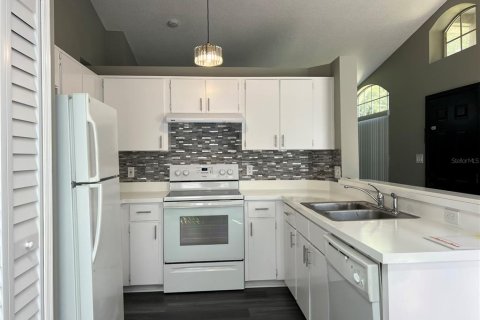 Touwnhouse à louer à Kissimmee, Floride: 3 chambres, 112.41 m2 № 2406441 - photo 5