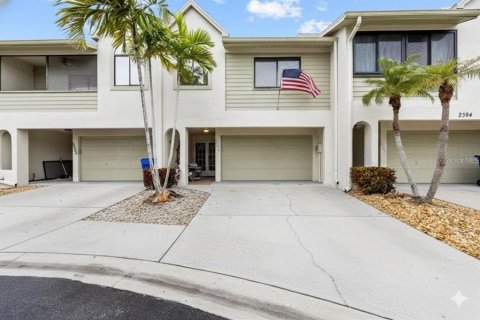 Touwnhouse à Dunedin, Floride 3 chambres, 190.45 m2 № 2430454