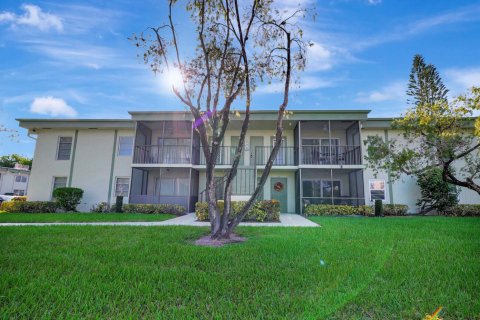 Condo in Delray Beach, Florida, 2 bedrooms  № 2271745