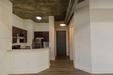 Copropriété à louer à Miami, Floride: 2 chambres, 86.58 m2 № 2169959 - photo 6