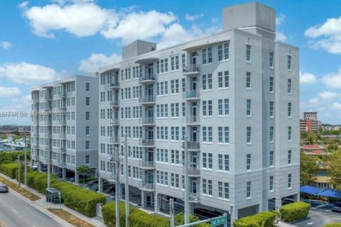Condo à Miami, Floride, 2 chambres  № 2169959