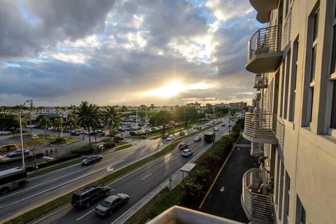 Copropriété à louer à Miami, Floride: 2 chambres, 86.58 m2 № 2169959 - photo 14