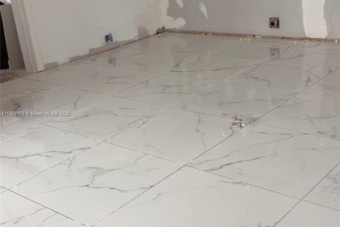 Villa ou maison à vendre à Wilton Manors, Floride: 3 chambres, 115.94 m2 № 1966225 - photo 8