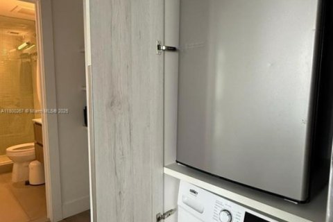 Condominio en venta en Miami Beach, Florida, 1 dormitorio, 39.76 m2 № 1861748 - foto 9