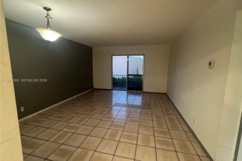 Condominio en venta en Coral Springs, Florida, 2 dormitorios, 88.26 m2 № 2152935 - foto 8