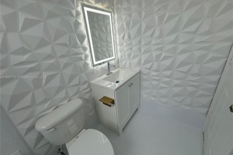 Купить кондоминиум в Майами, Флорида 2 спальни, 111.95м2, № 1948574 - фото 11