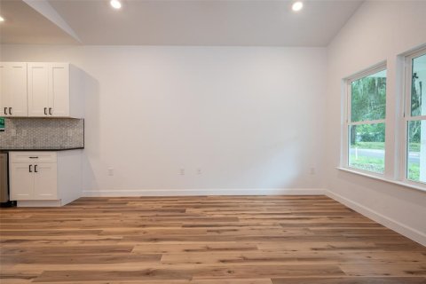 House in Gainesville, Florida 3 bedrooms, 115.29 sq.m. № 2224976 - photo 5