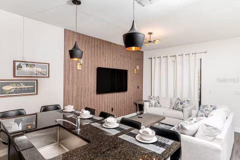 Adosado en venta en Kissimmee, Florida, 3 dormitorios, 126.81 m2 № 2210169 - foto 13