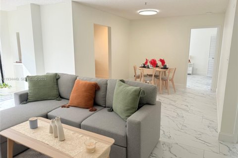 Снять в аренду кондоминиум в Санни-Айлс-Бич, Флорида 1 спальня, 71.26м2, № 1992568 - фото 10