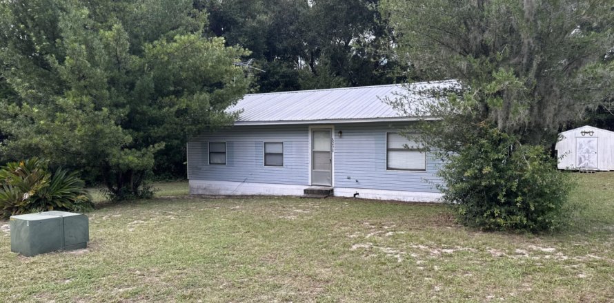 House in Keystone Heights, Florida 3 bedrooms, 96.62 sq.m. № 773667