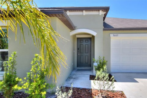 Villa ou maison à vendre à Plant City, Floride: 4 chambres, 179.77 m2 № 2132869 - photo 5