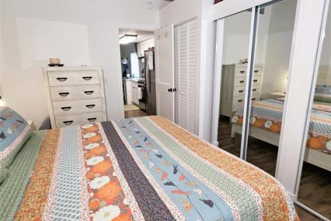 Condo in Lutz, Florida, 1 bedroom № 2198351 - photo 14